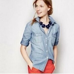 I Crew Factory EUC Women’s XL Denim Button Down Shirt